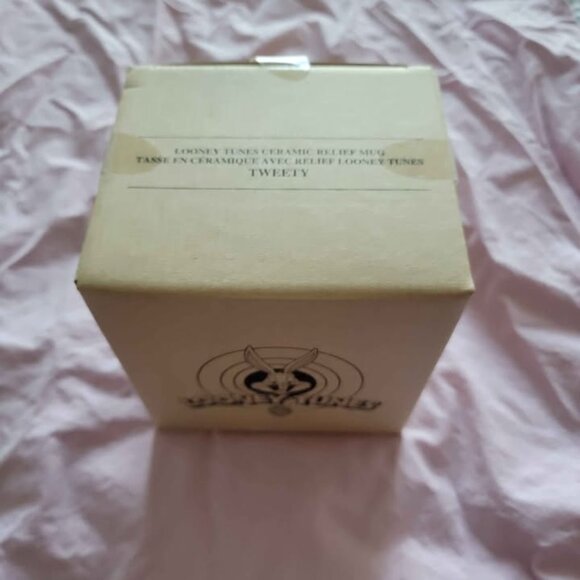 Tweety Looney Tunes 14oz Mug - Picture 5 of 6